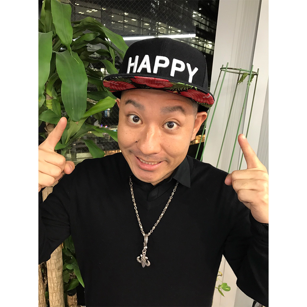 俊プロデュース!“HAPPYストレートキャップ”