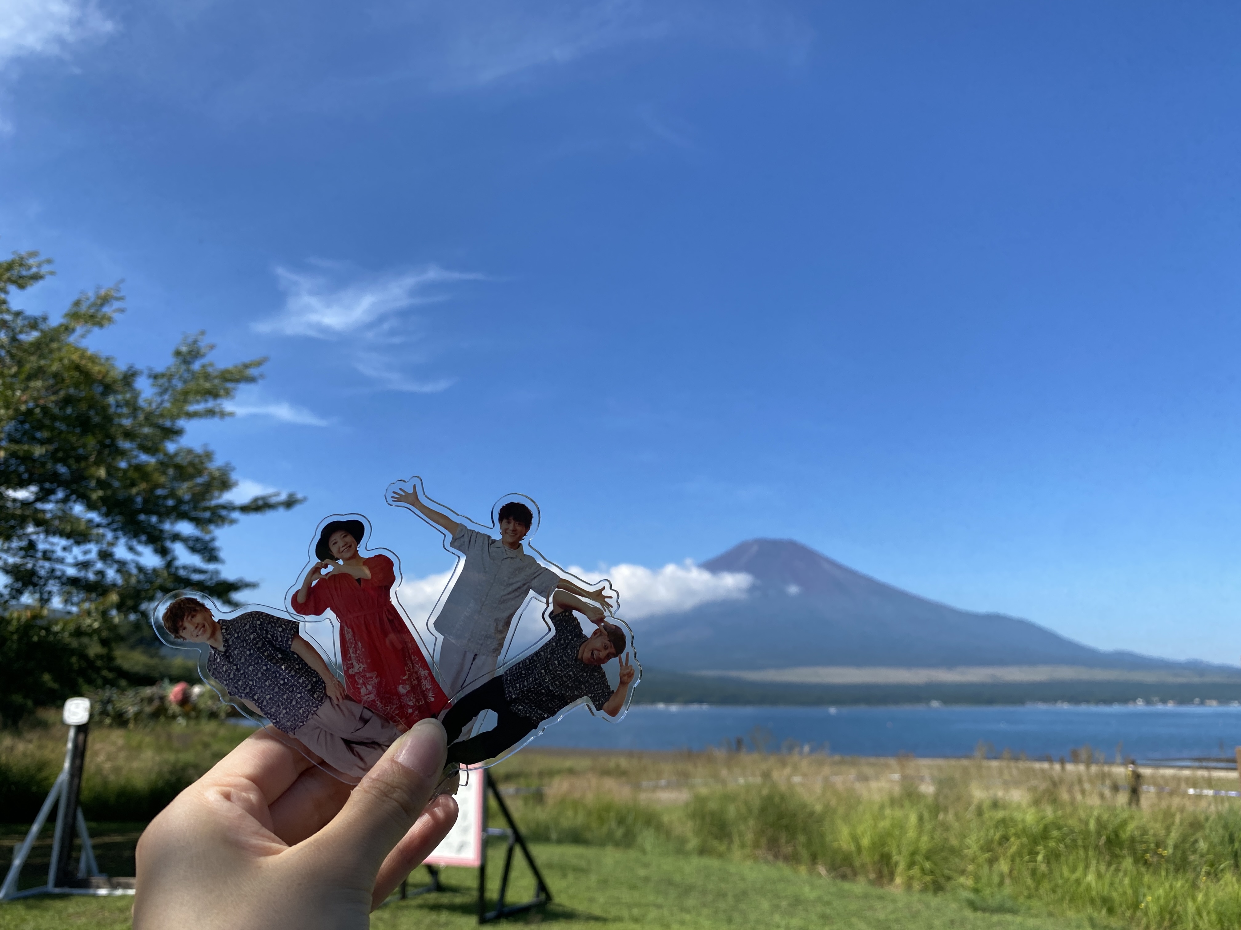 HY HUB CLUB PARTY 2025 どこでも一緒♡アクリルスタンドセット