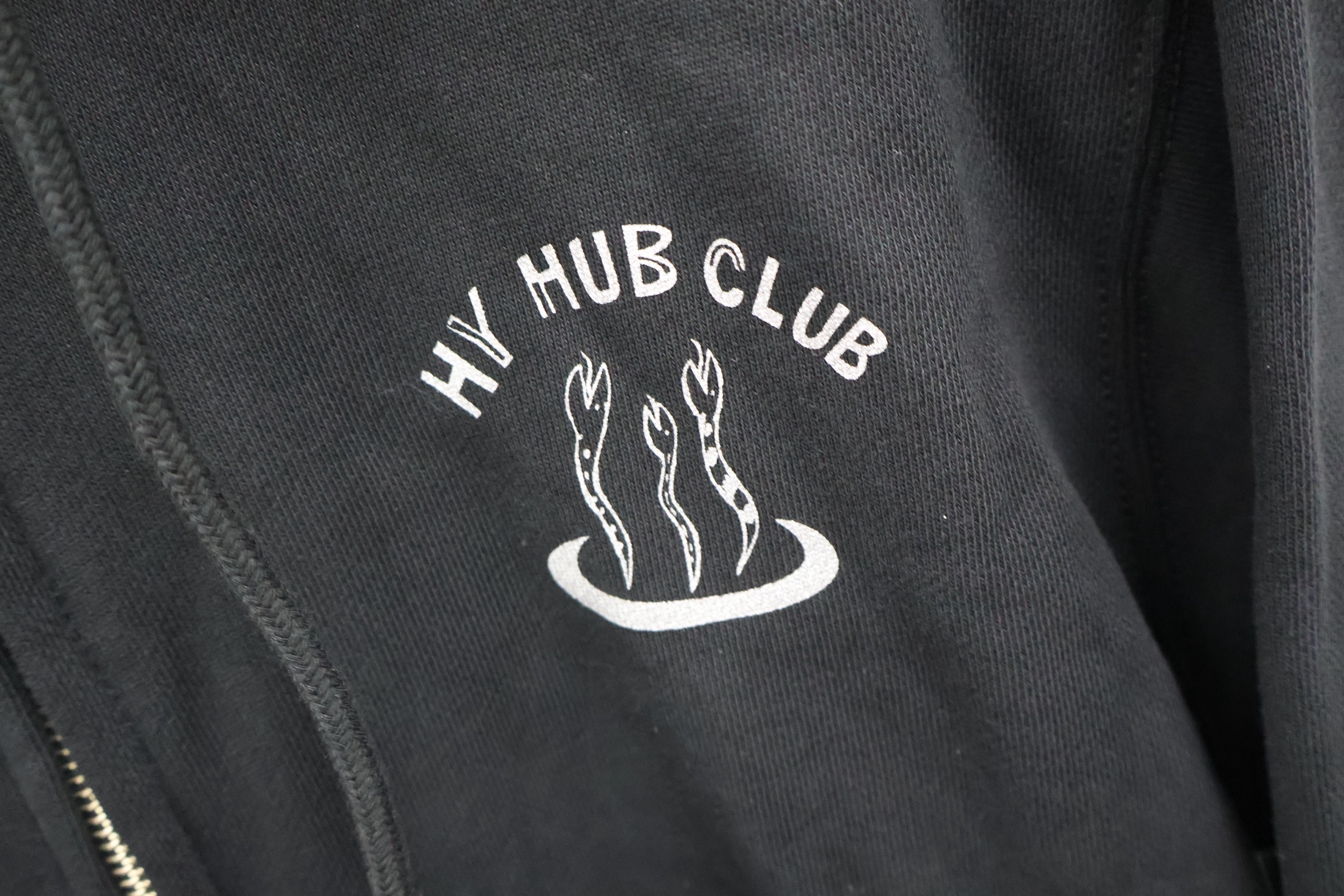 HY HUB CLUB PARTY 2025 ジップパーカー