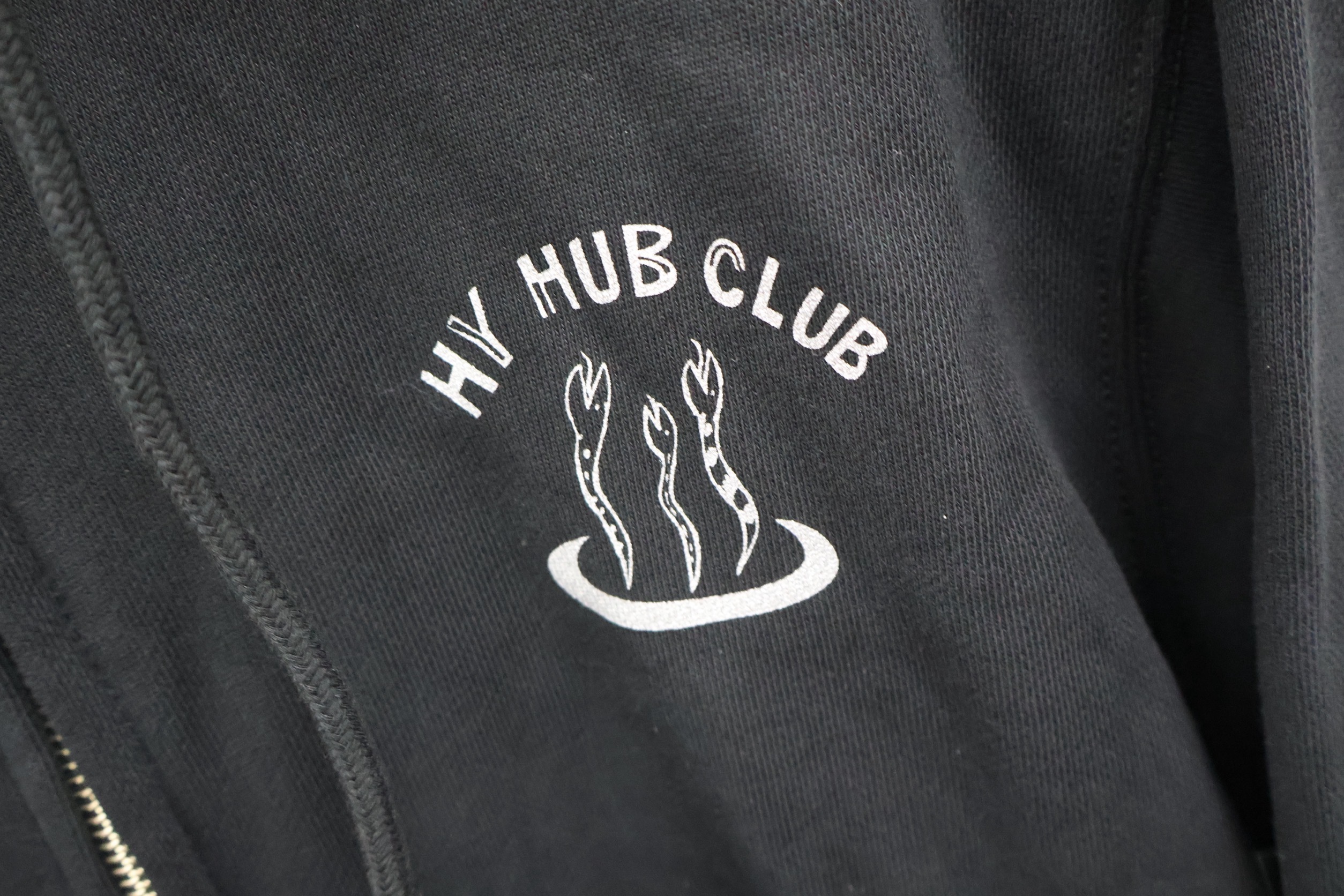 【追加販売】HY HUB CLUB PARTY 2025 ジップパーカー