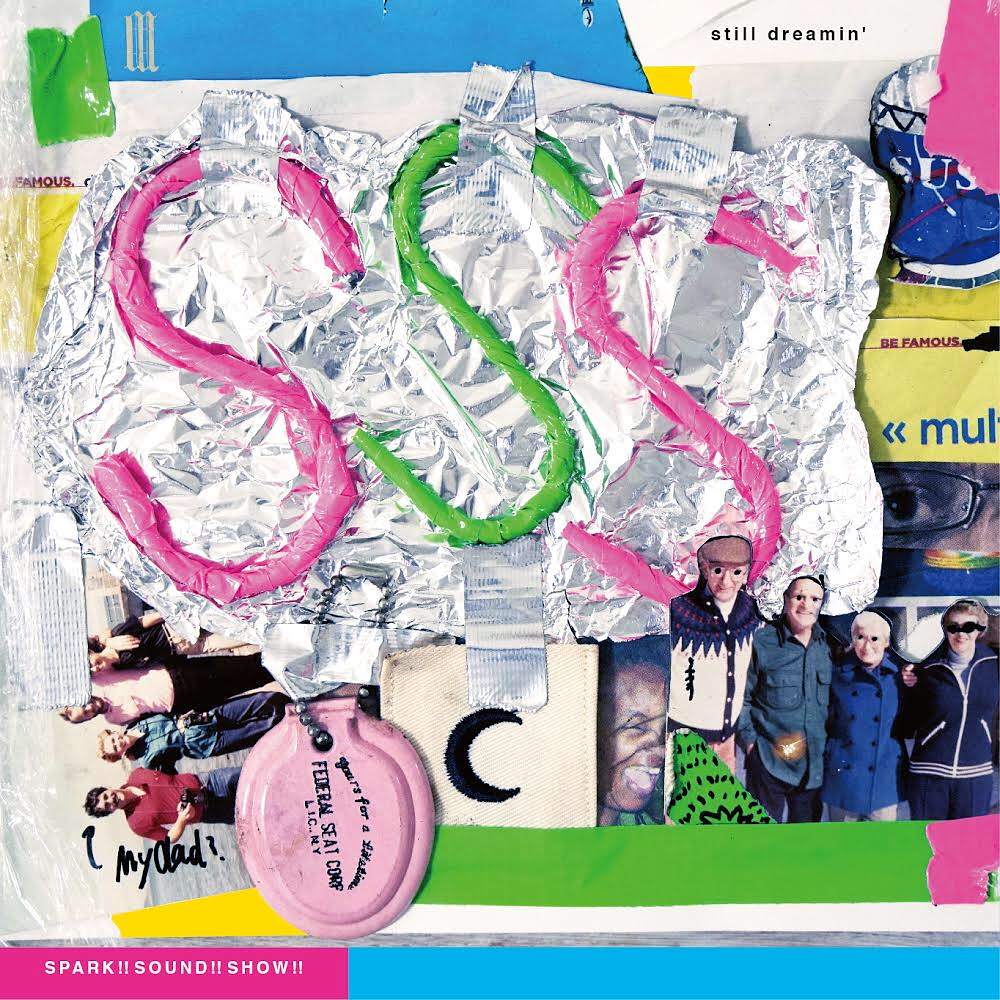 still dreamin' DLコード付きSTICKER